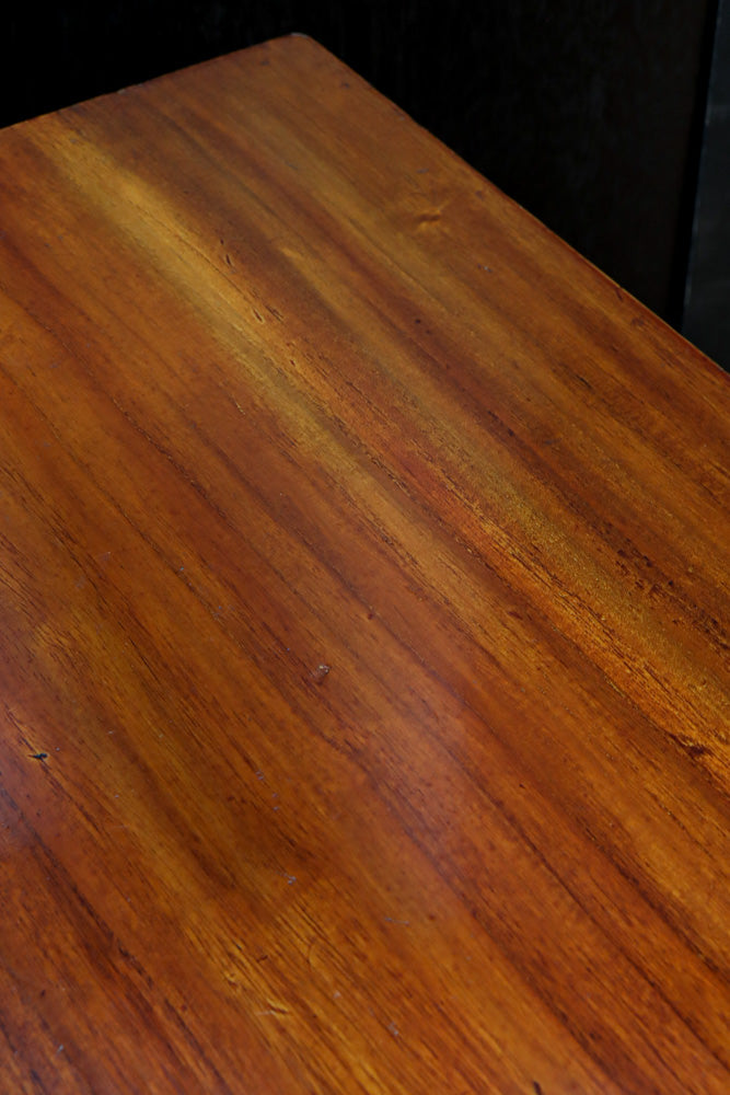 落ち着いた色艶で引き出し付きのつづら箱　BB3155