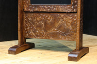 桜模様で飾られた美しい軽井沢彫りの姿見　BB3160