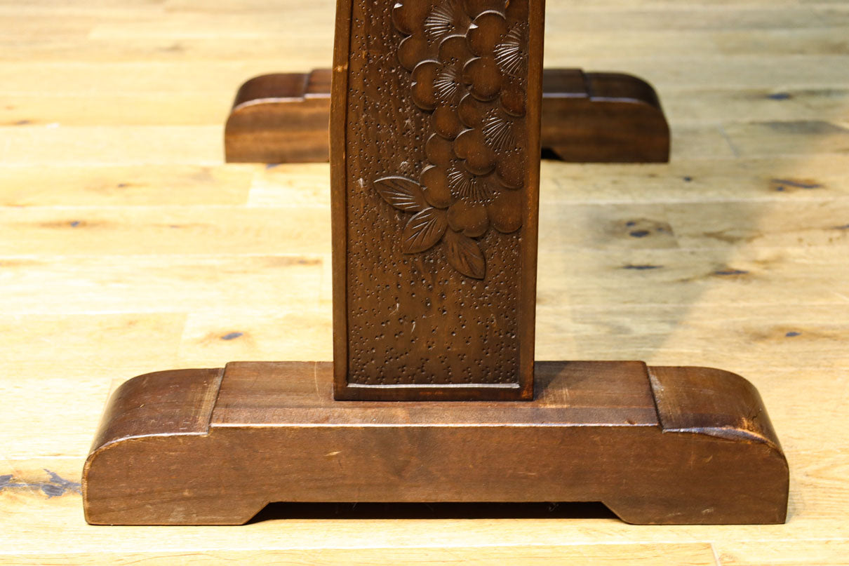 桜模様で飾られた美しい軽井沢彫りの姿見　BB3160