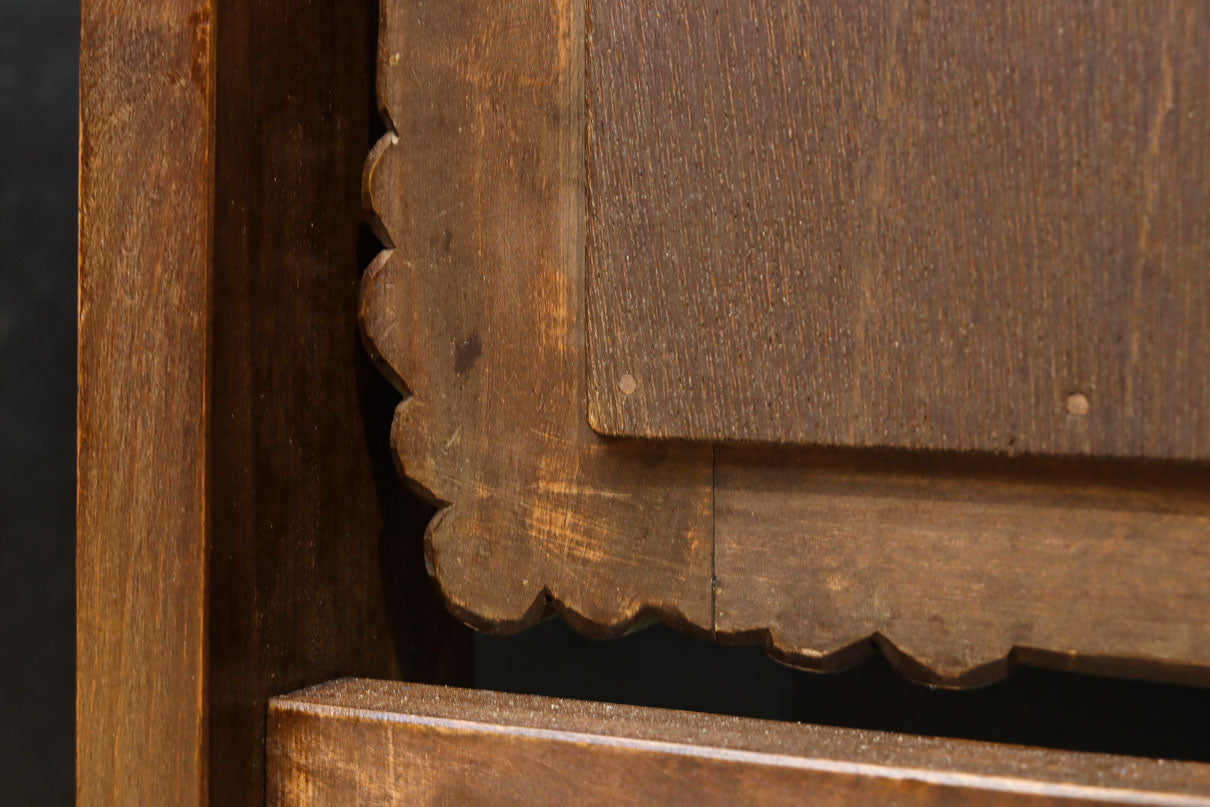 桜模様で飾られた美しい軽井沢彫りの姿見　BB3160