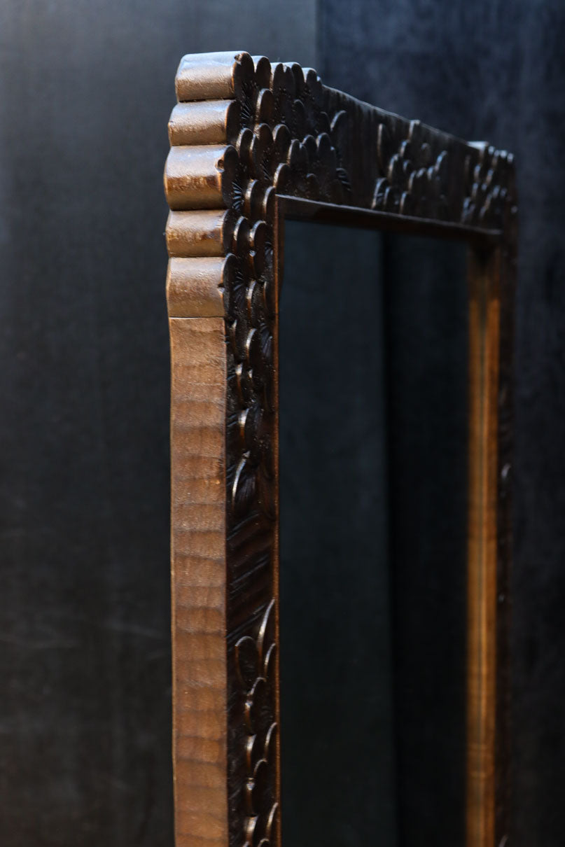 桜模様で飾られた美しい軽井沢彫りの姿見　BB3160