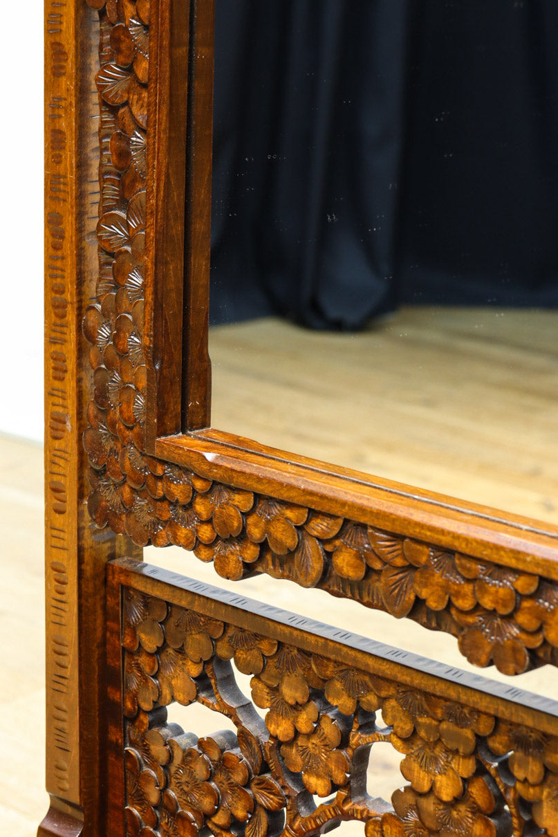 軽井沢彫りの上品な桜模様が浮かぶ鏡台　BB3164