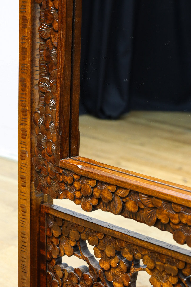 軽井沢彫りの上品な桜模様が浮かぶ鏡台　BB3164