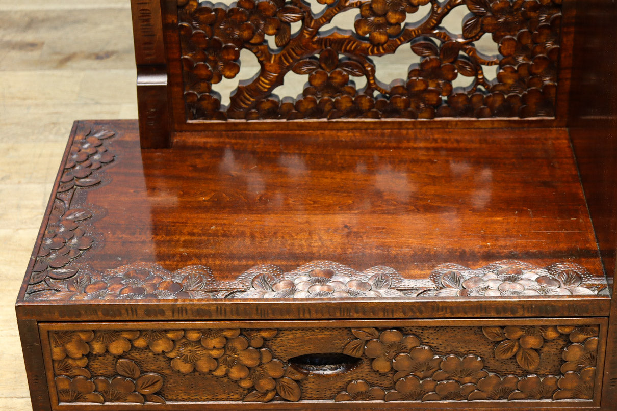 軽井沢彫りの上品な桜模様が浮かぶ鏡台　BB3164