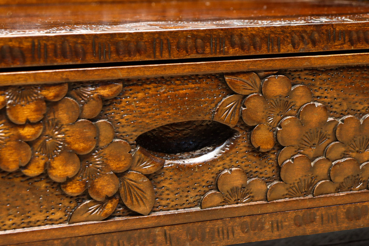 軽井沢彫りの上品な桜模様が浮かぶ鏡台　BB3164