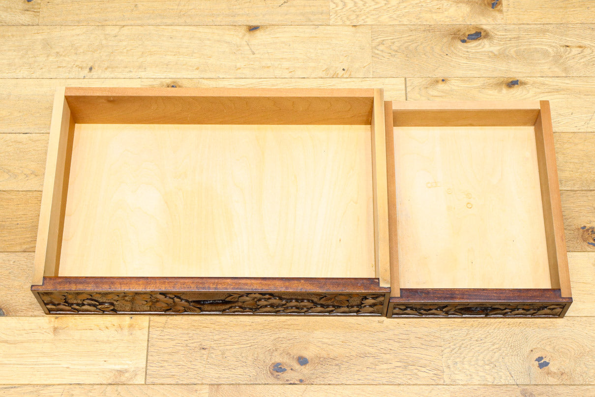 軽井沢彫りの上品な桜模様が浮かぶ鏡台　BB3164