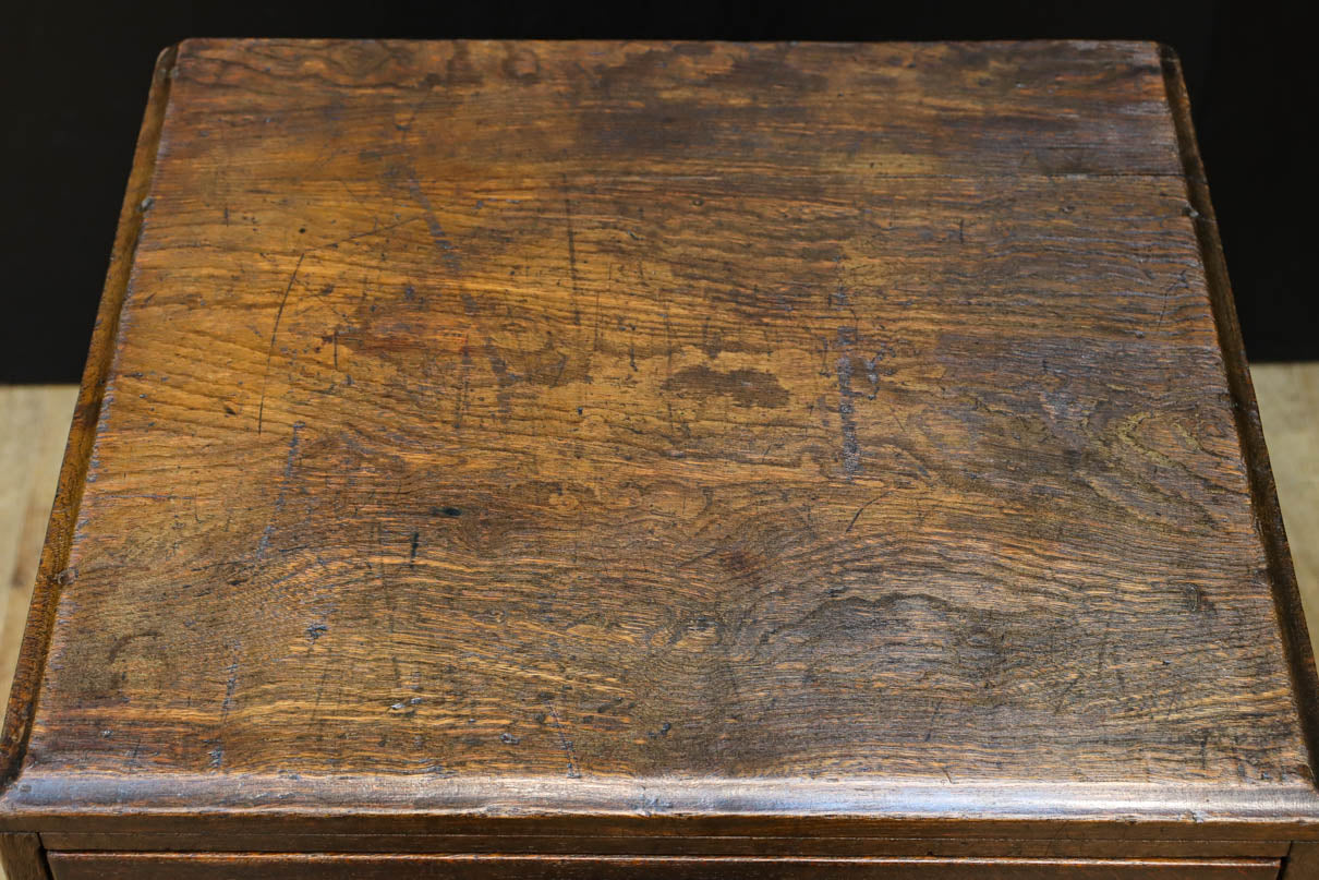 木材の温かみのあるシンプルな小引き出し　BB3168