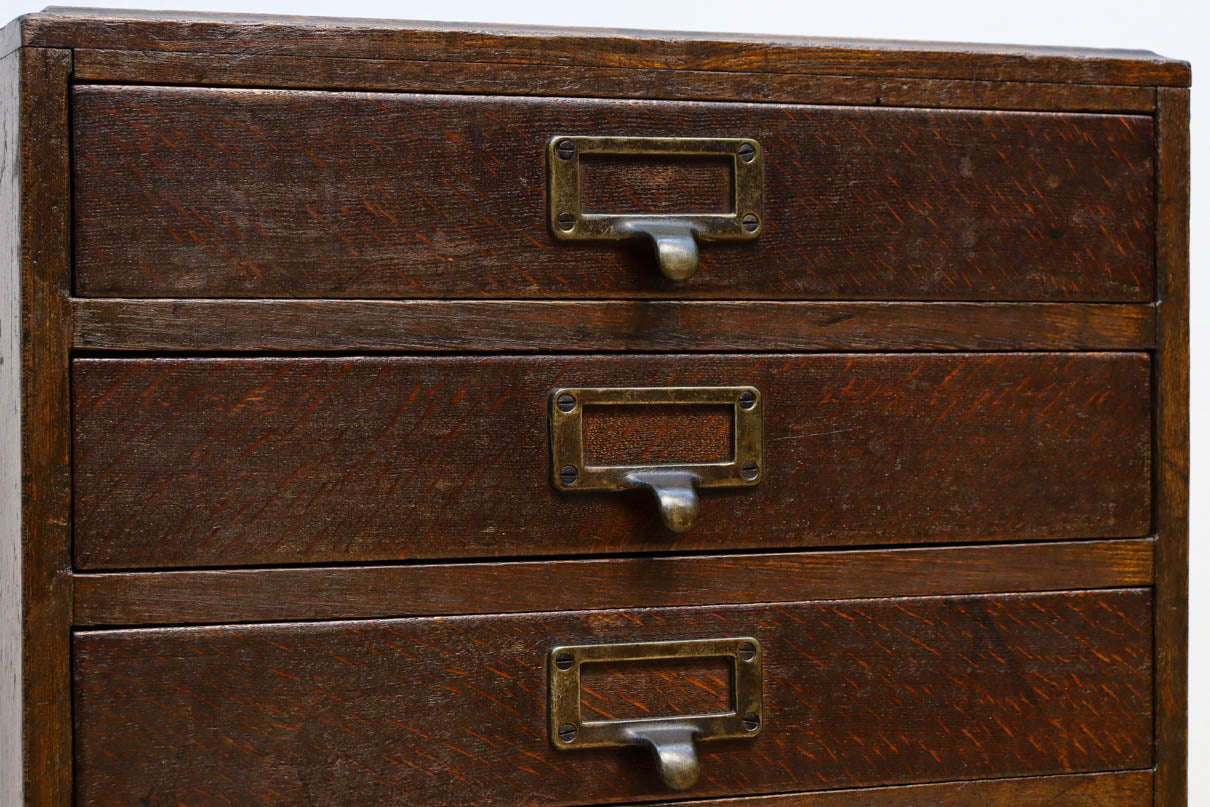 木材の温かみのあるシンプルな小引き出し　BB3168