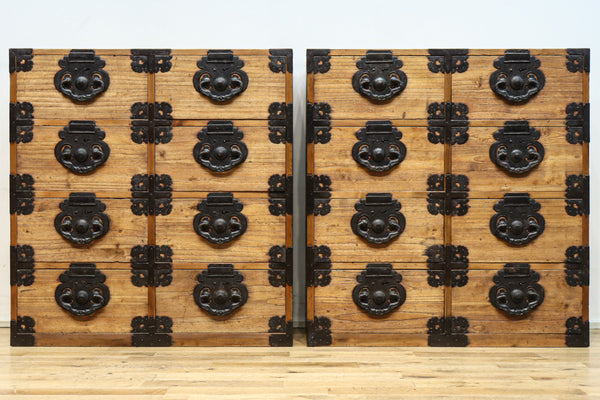 稀少!! 漆黒金具が上質な和の空間を演出する合わせ一間松本衣裳箪笥　BB3170ab-MT　在庫2台1組