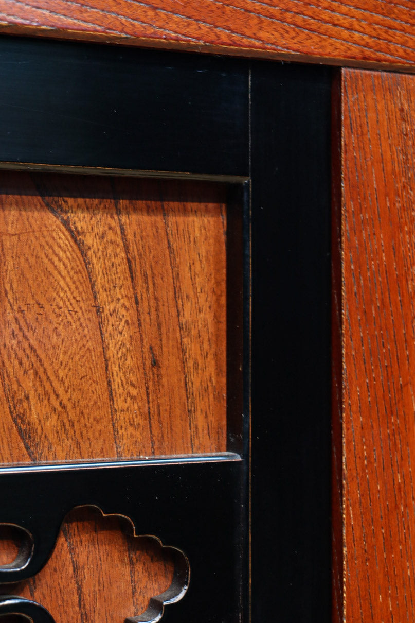 幅1960ミリ!! 四枚引き戸の壮観な造りで貫禄溢れる近江水屋箪笥　BB3173-MT