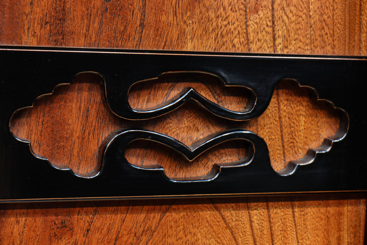 幅1960ミリ!! 四枚引き戸の壮観な造りで貫禄溢れる近江水屋箪笥　BB3173-MT