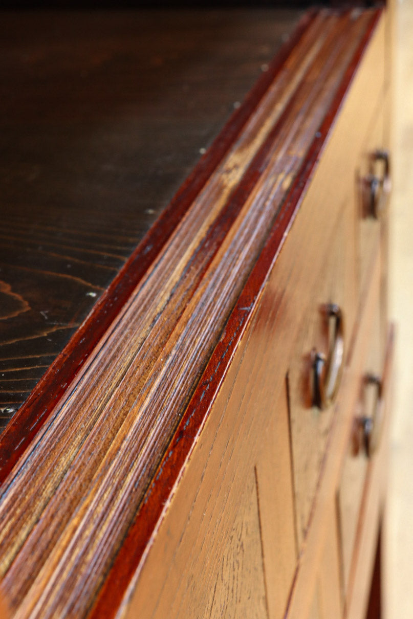 幅1960ミリ!! 四枚引き戸の壮観な造りで貫禄溢れる近江水屋箪笥　BB3173-MT