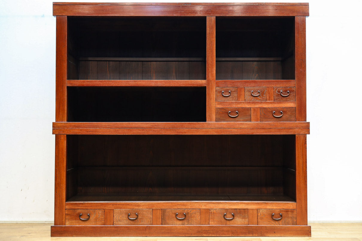 幅1960ミリ!! 四枚引き戸の壮観な造りで貫禄溢れる近江水屋箪笥　BB3173-MT