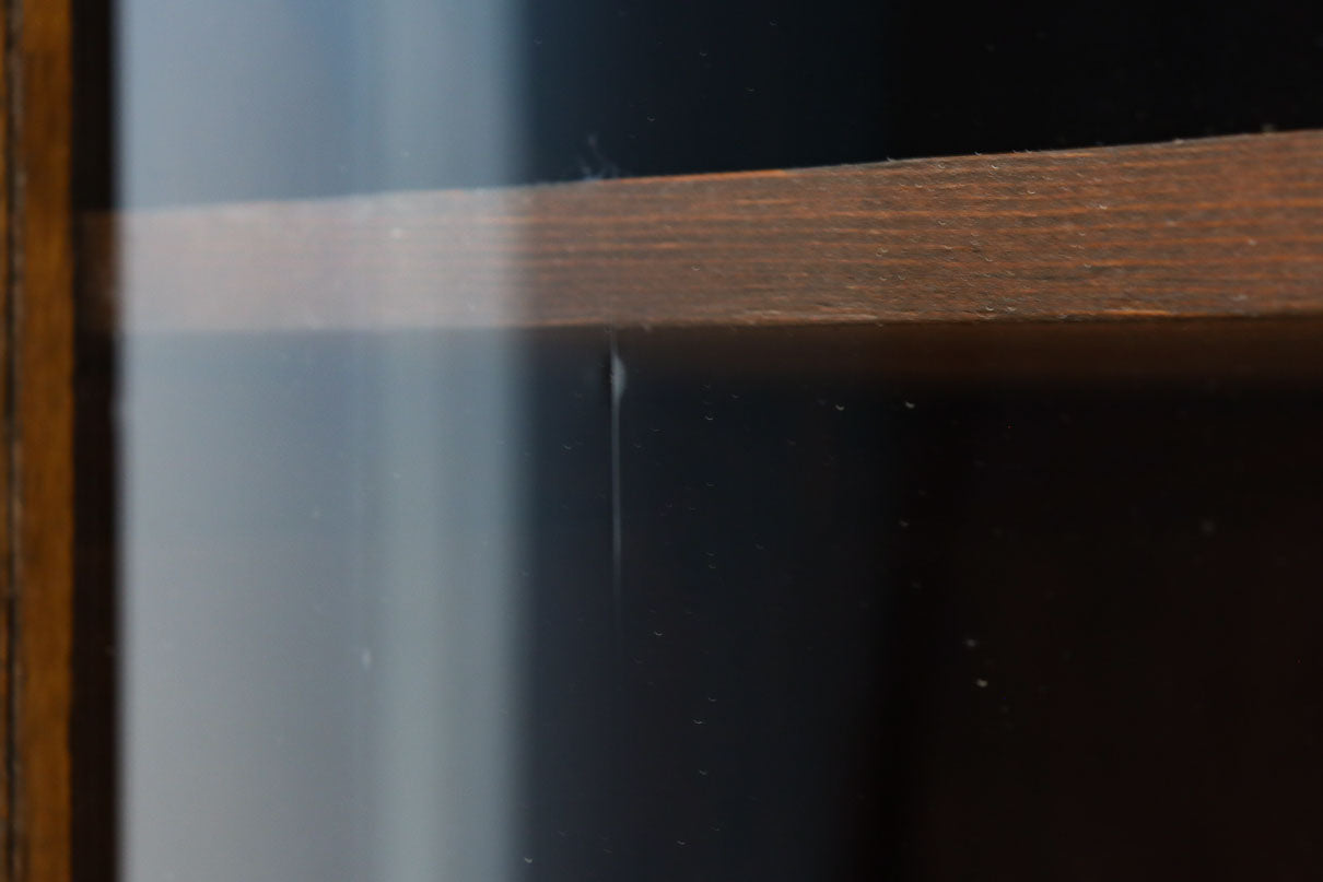 レトロガラスの煌めきが美しいアイアンフレーム付きガラスケース　BB3177