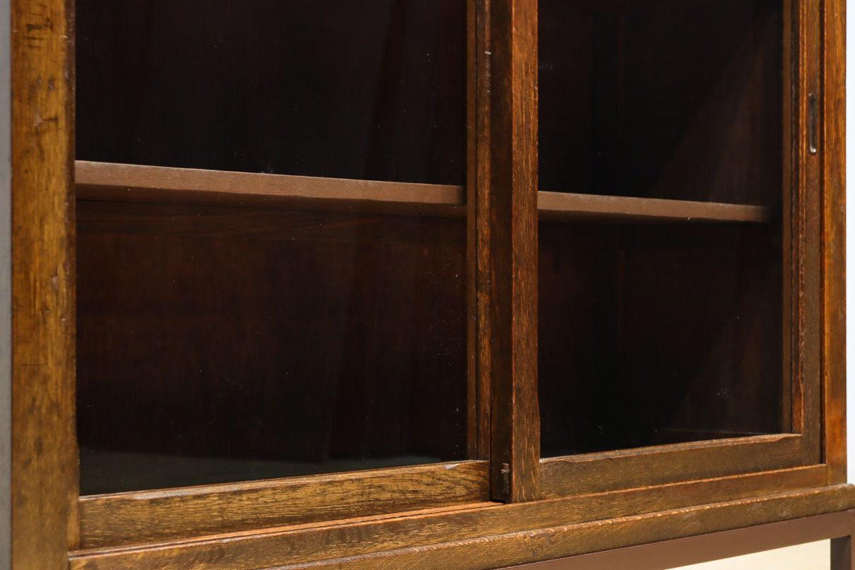 レトロガラスの煌めきが美しいアイアンフレーム付きガラスケース　BB3177