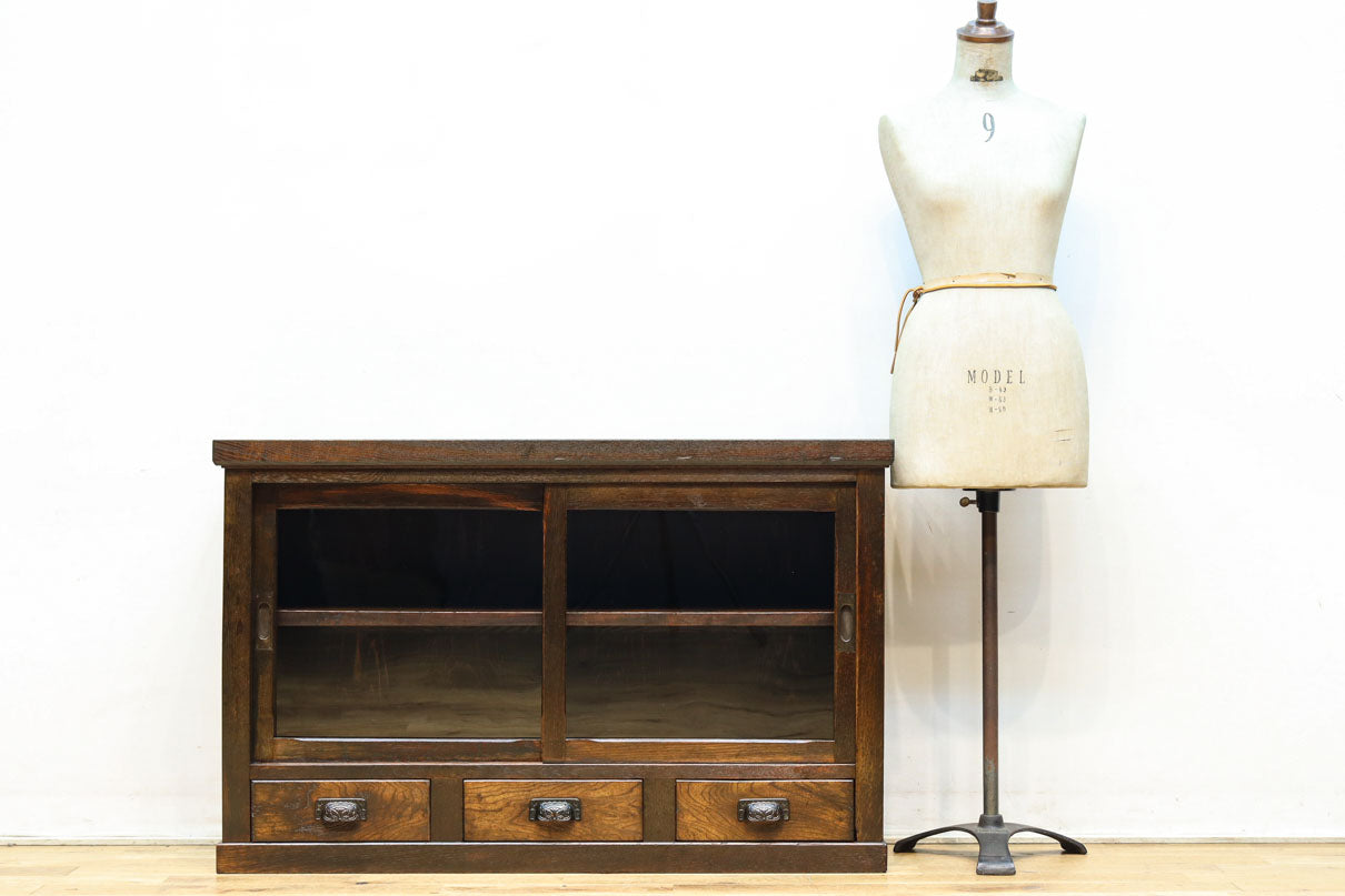 幅1076ミリ　ゆらゆらガラスの温かみあるレトロガラスケース　BB3178