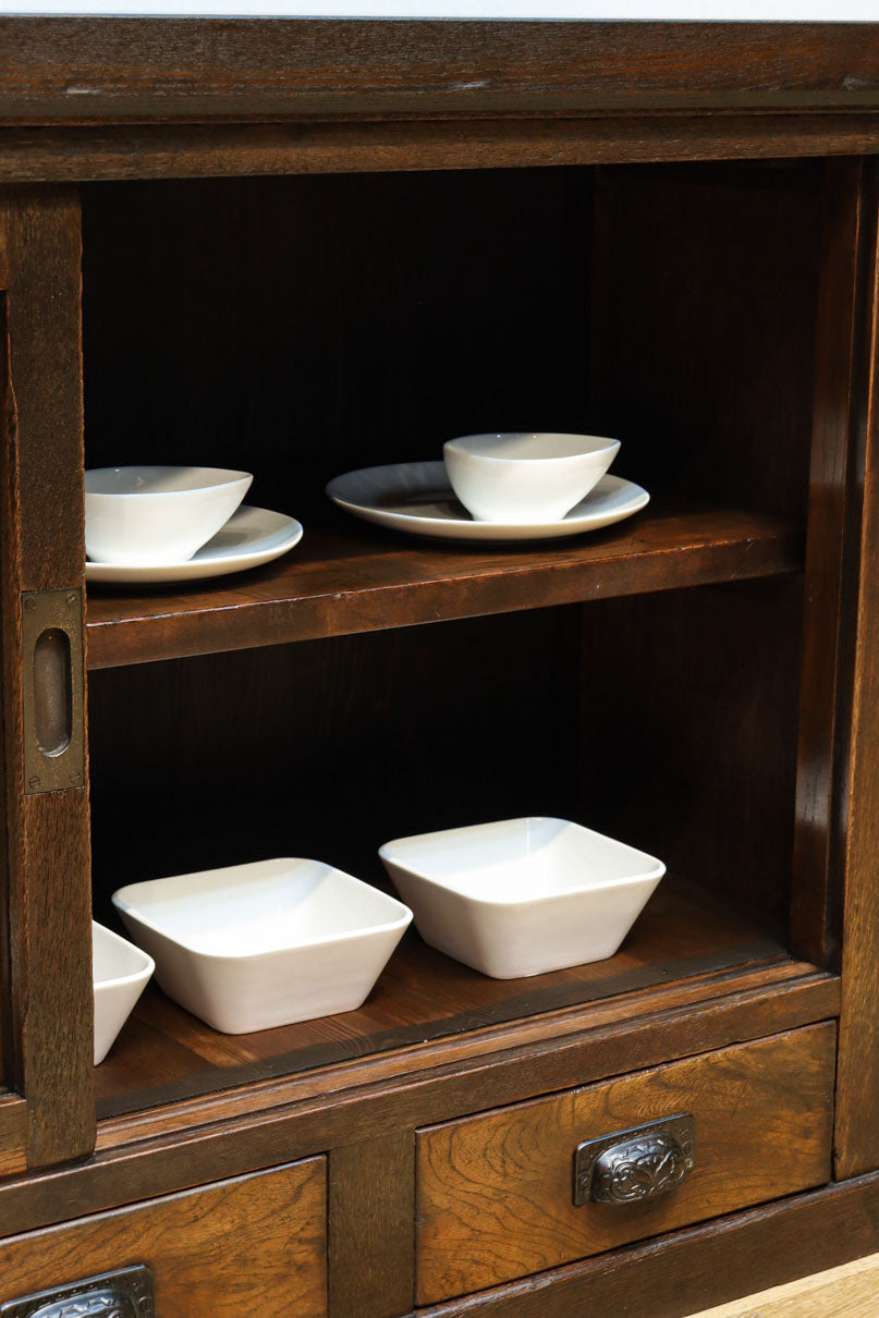 幅1076ミリ　ゆらゆらガラスの温かみあるレトロガラスケース　BB3178