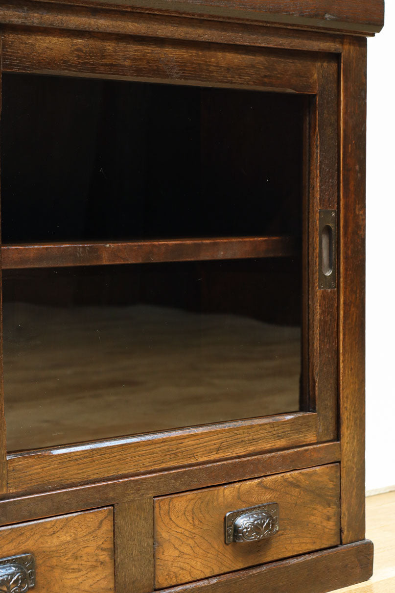 幅1076ミリ　ゆらゆらガラスの温かみあるレトロガラスケース　BB3178