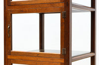 収納部分が3段に分割された使い易い脚高デザインのガラスケース　BB3180