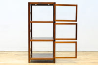 収納部分が3段に分割された使い易い脚高デザインのガラスケース　BB3180