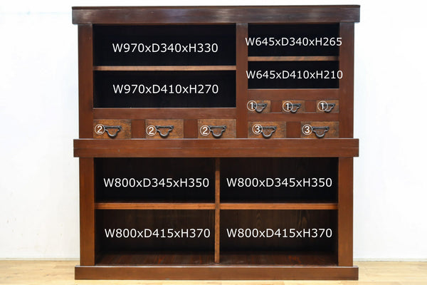 落ち着いた佇まいで貫禄溢れる近江水屋箪笥　BB3193