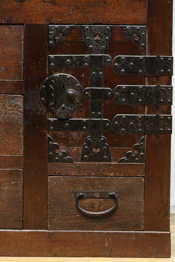 Merchant Chest BB3195