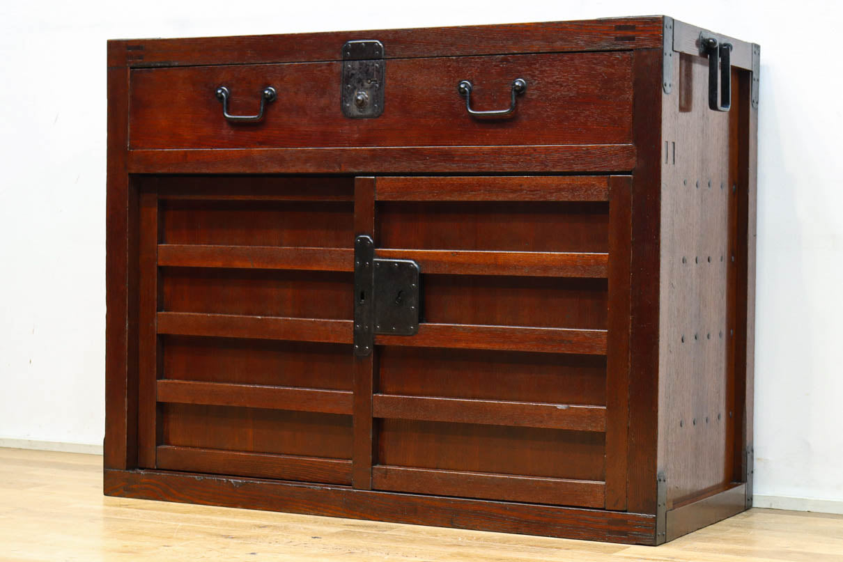 Merchant Chest BB3197