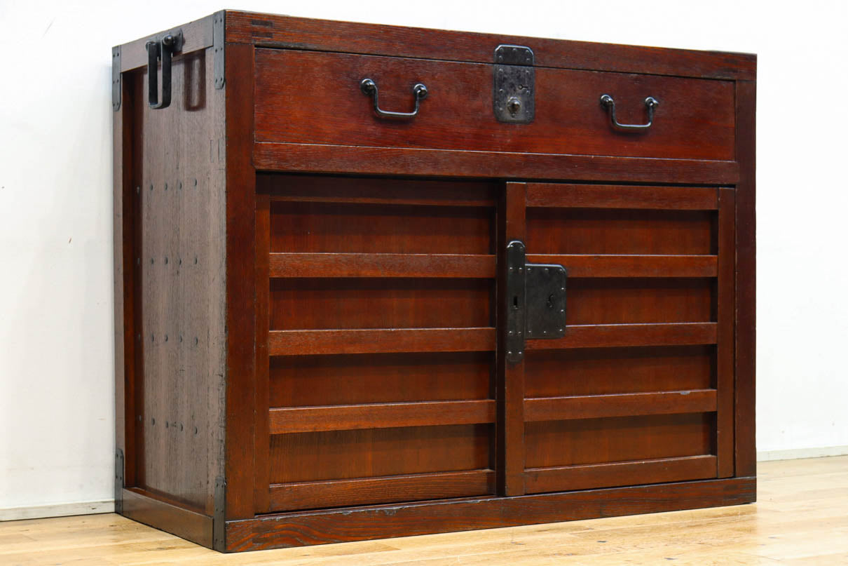 Merchant Chest BB3197