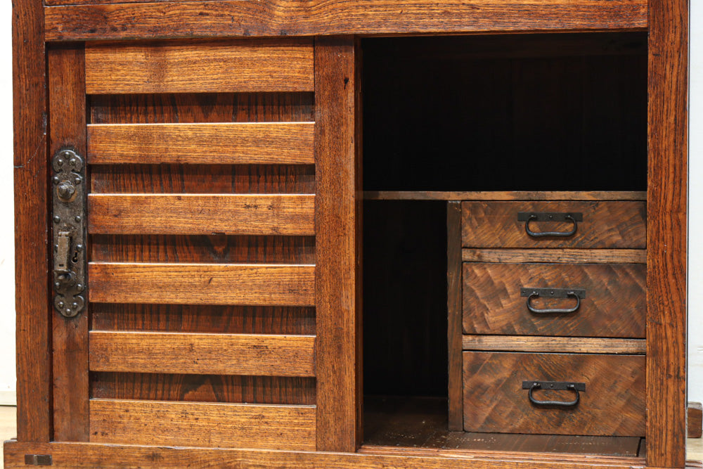 Merchant Chest BB3198