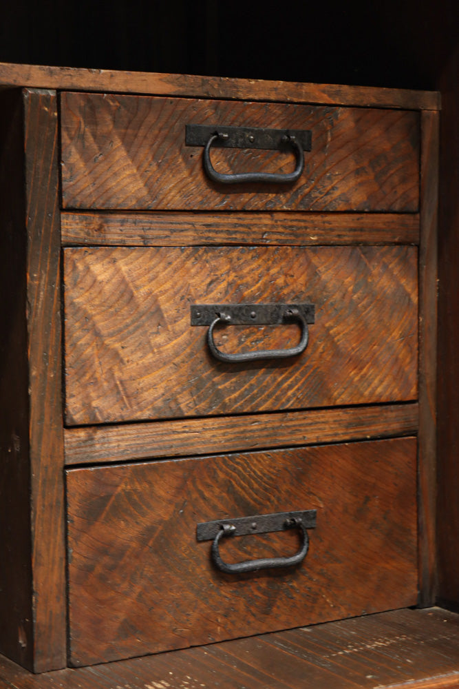 Merchant Chest BB3198