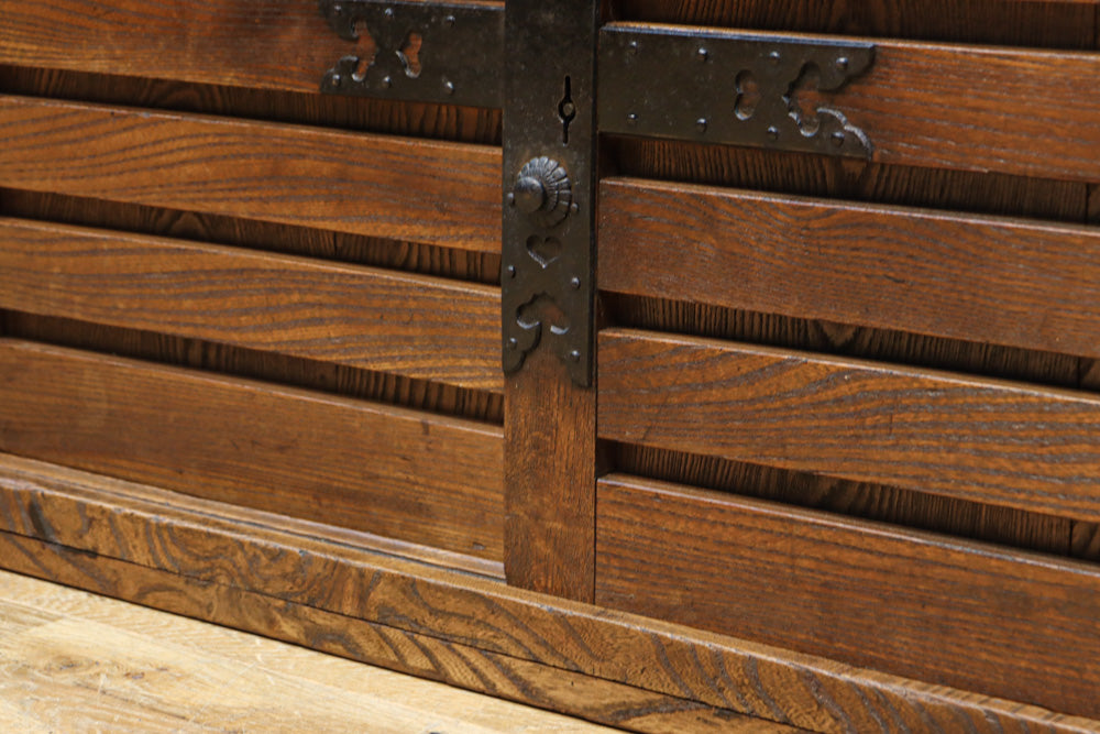 Merchant Chest BB3199