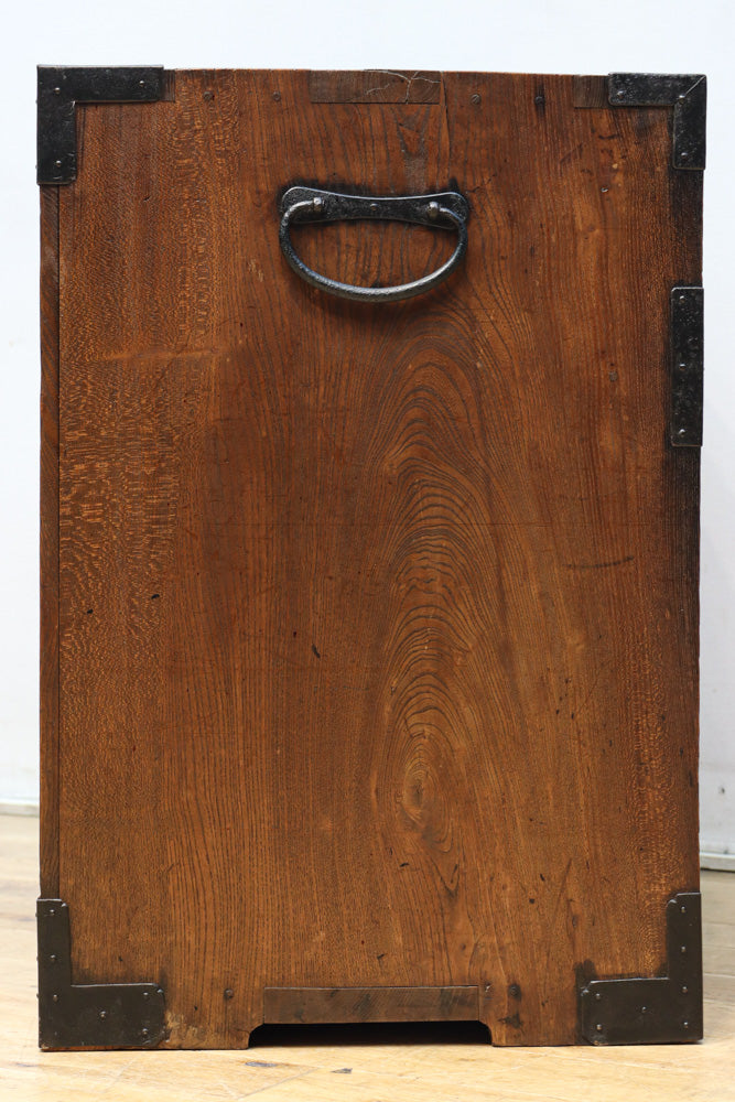 Merchant Chest BB3199