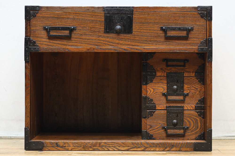 Merchant Chest BB3199