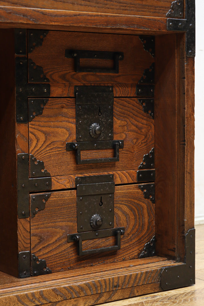 Merchant Chest BB3199