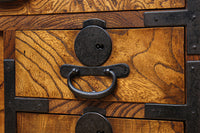 美しい杢目が流れる上質な帳場箪笥　BB3201