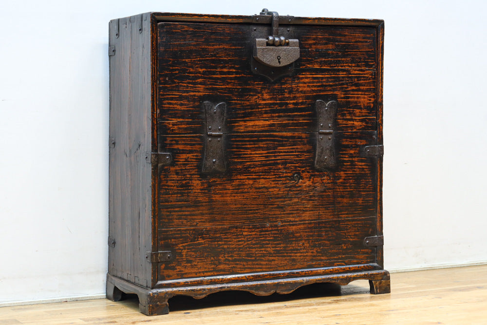 Antique tool box BB3202