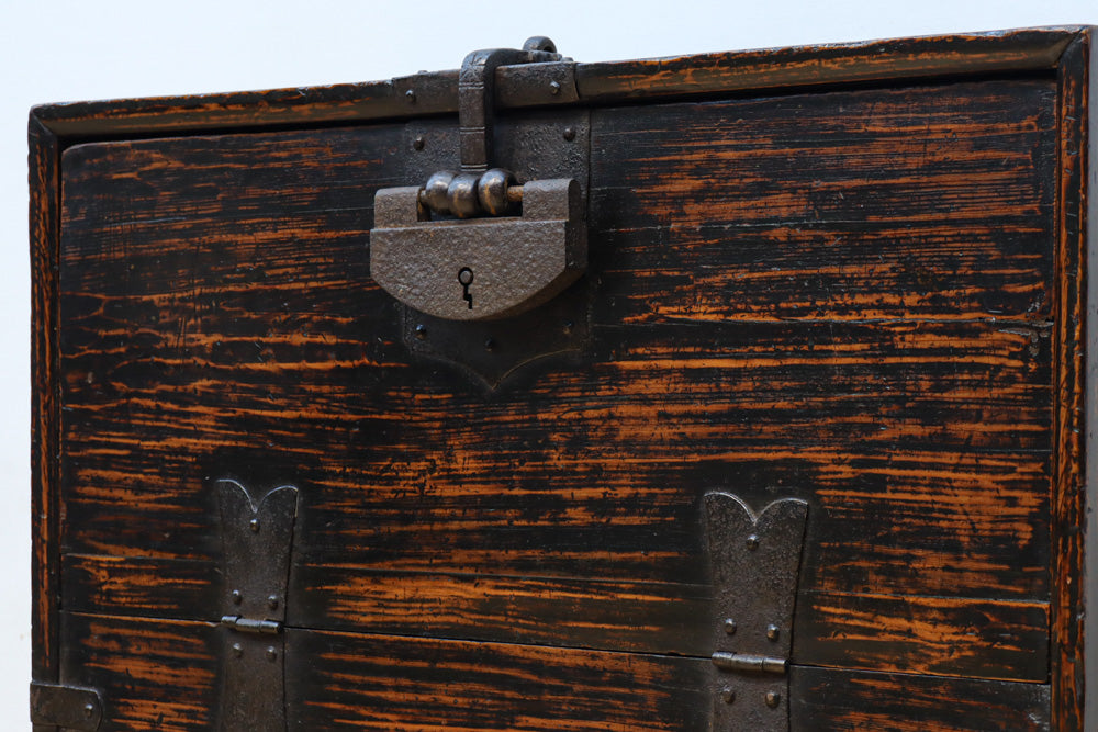 Antique tool box BB3202