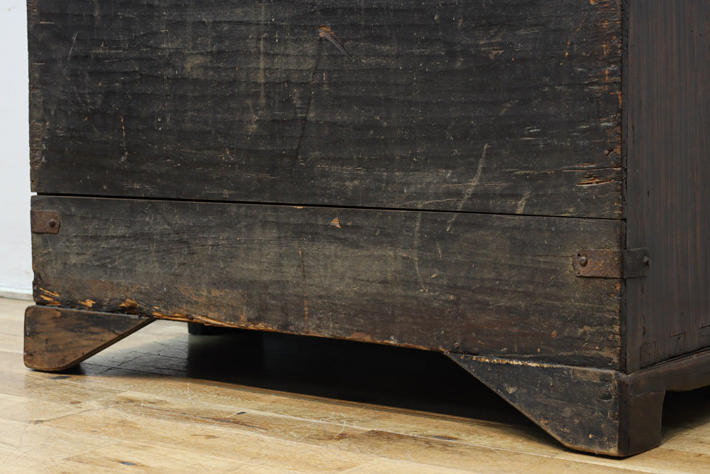 Antique tool box BB3202