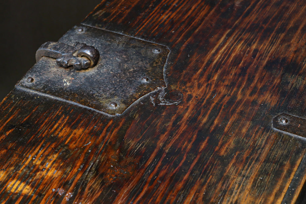 Antique tool box BB3202