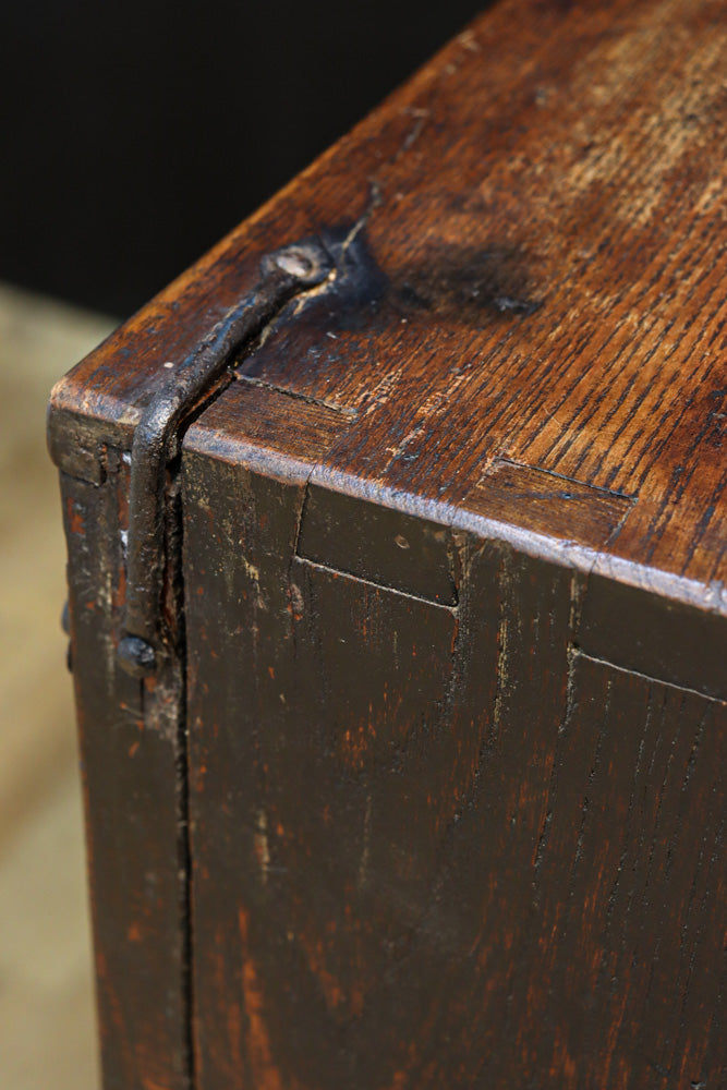 Retro Furniture BB3204