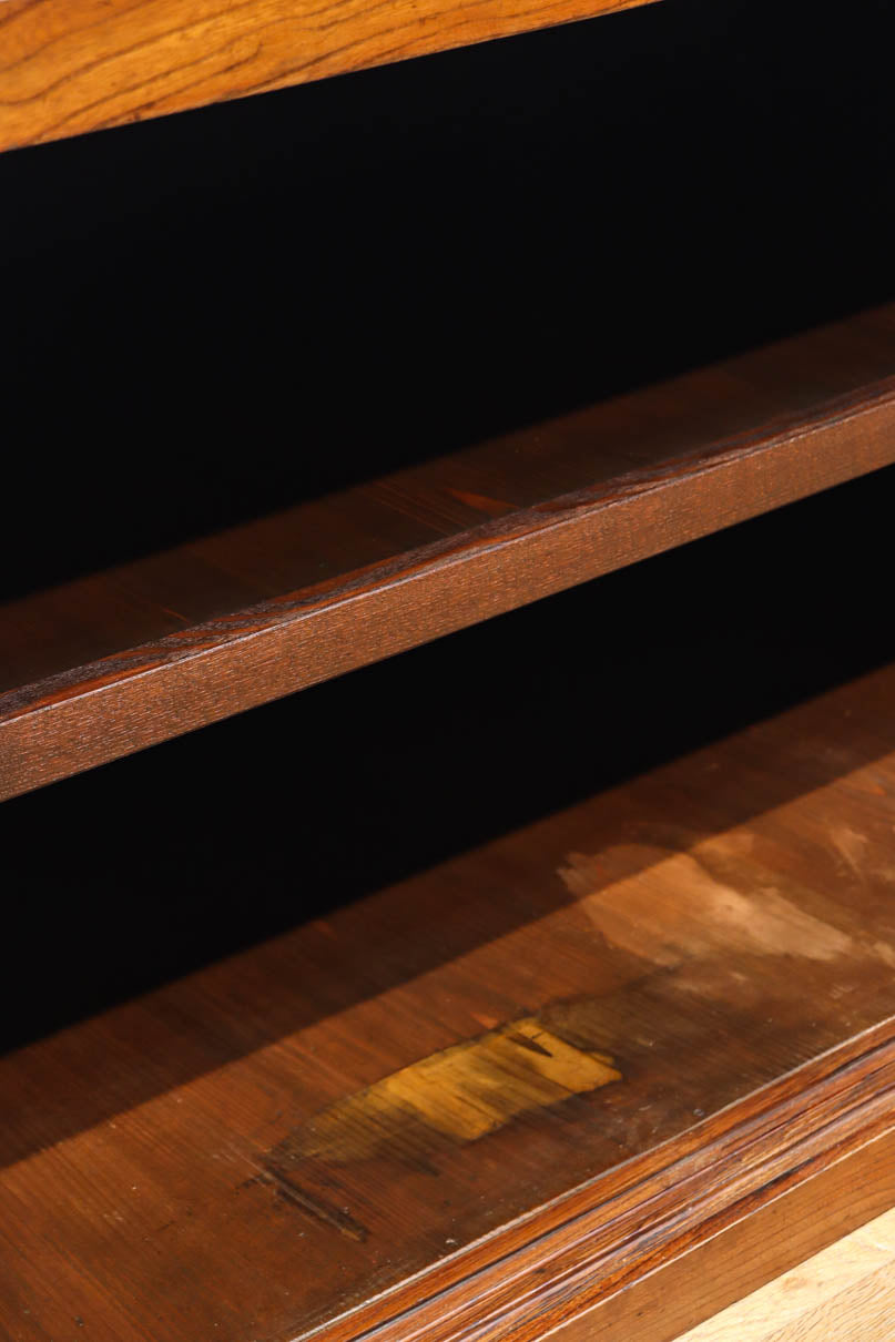 見事な杢目の素晴らしい面持ちの全面総欅越後帳場箪笥　BB3218