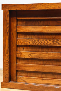 見事な杢目の素晴らしい面持ちの全面総欅越後帳場箪笥　BB3218