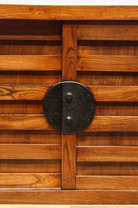 見事な杢目の素晴らしい面持ちの全面総欅越後帳場箪笥　BB3218