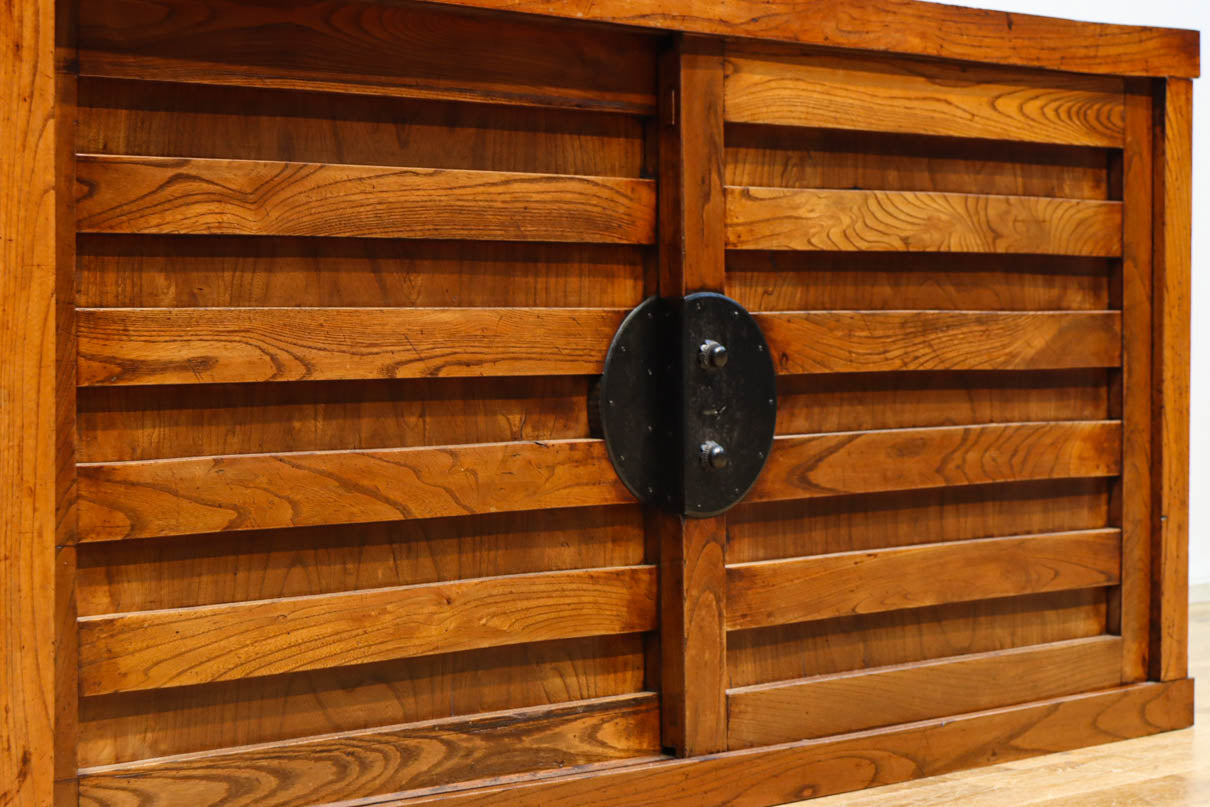 Merchant Chest BB3219