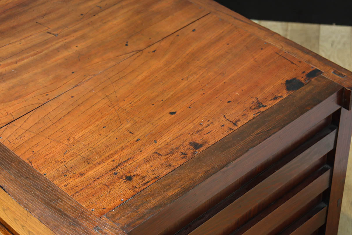 Merchant Chest BB3219