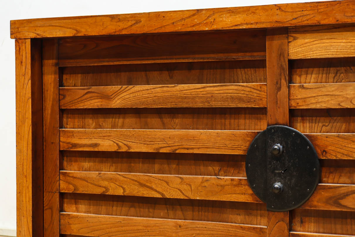 Merchant Chest BB3219