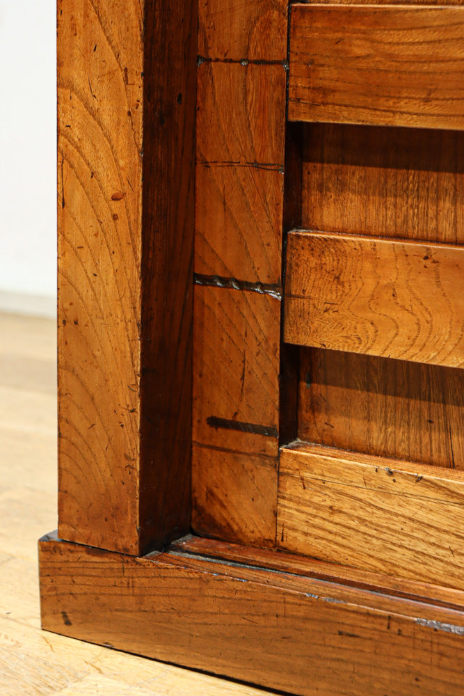 Merchant Chest BB3218