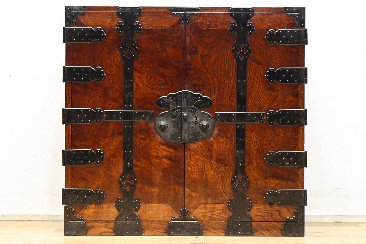 Merchant Chest BB3232