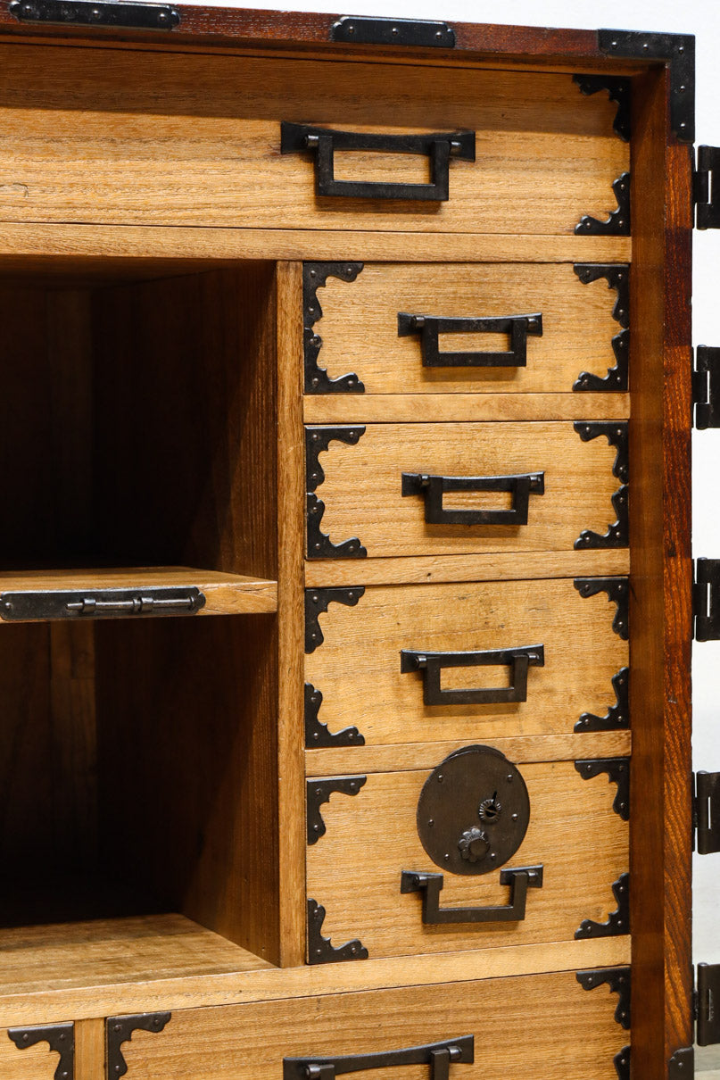 Merchant Chest BB3232