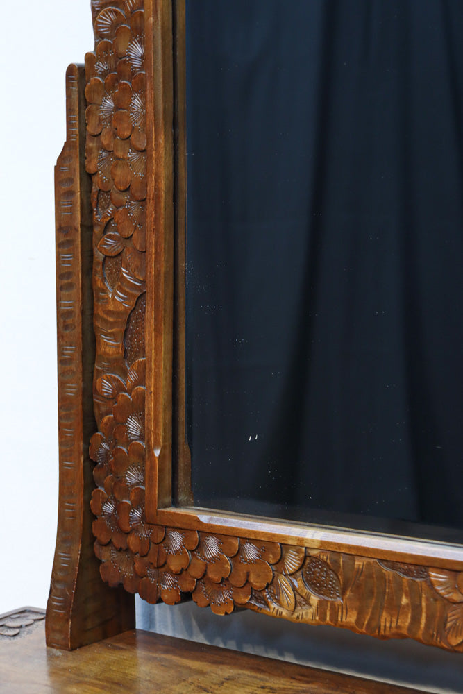 桜の木が引き出し前面に美しく描かれた軽井沢彫りの鏡台　BB3236